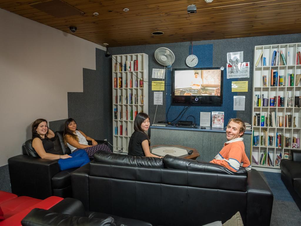 Blue Galah International Backpackers Hostel Аделаїда Екстер'єр фото